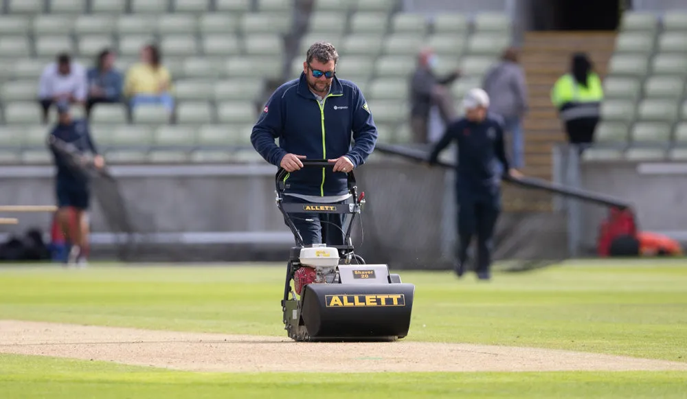 Allett Shaver 24 Cylinder Mower