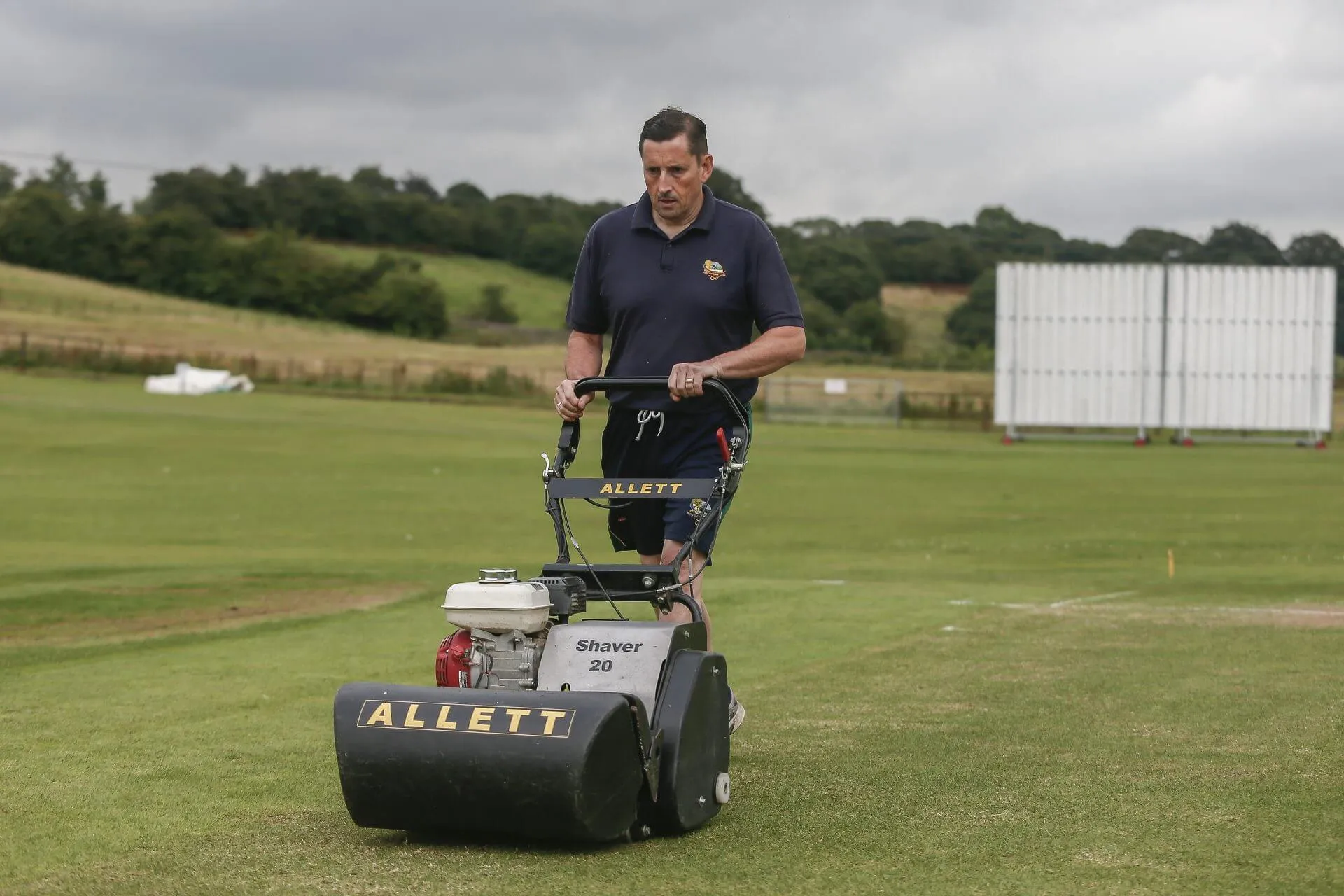 Allett Shaver Gas Powered Reel Cylinder Mower with Honda Engine