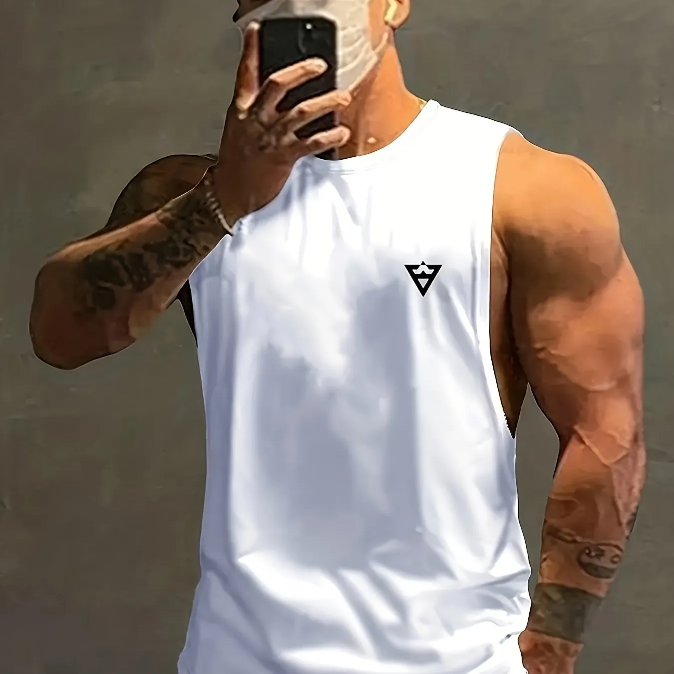 Men's Solid Tank Top - Quick-Dry Stretch Crew Neck Sleeveless Shirt for Gym & Fitness