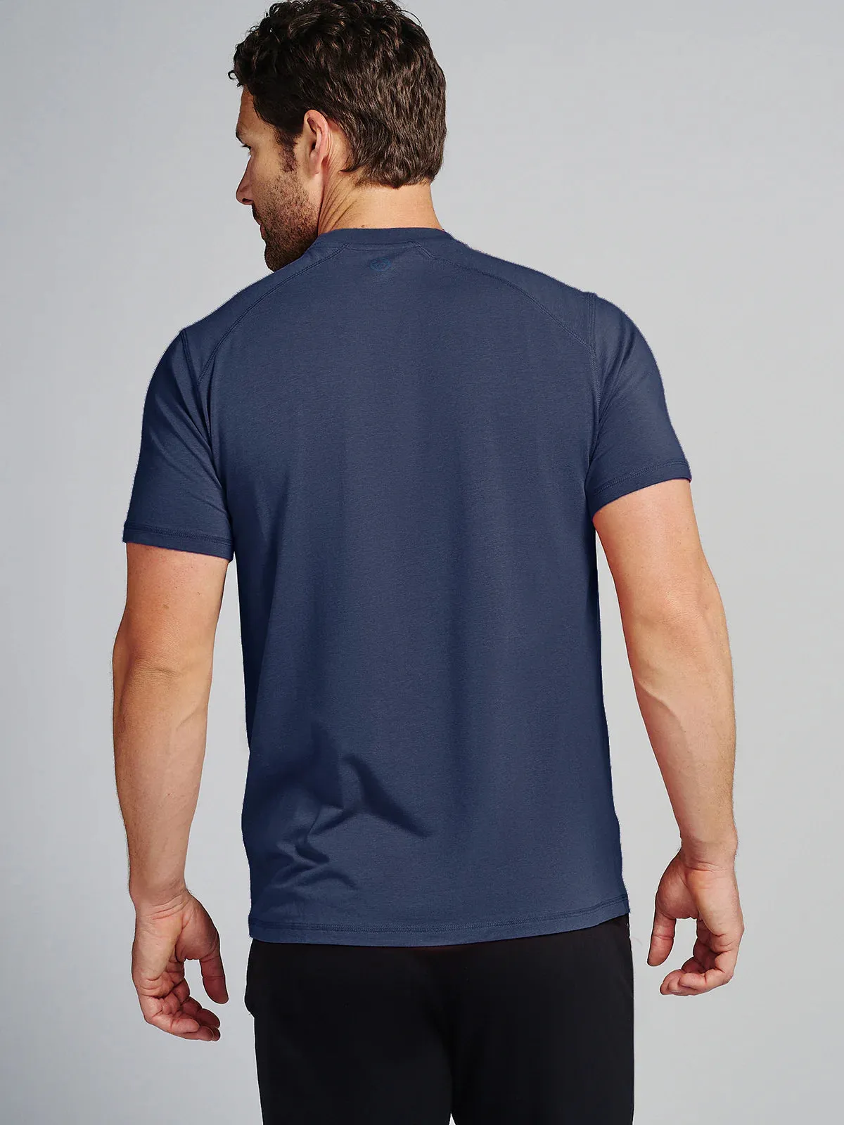 tasc Performance Men's Carrollton Fitness T-Shirt - Core in Classic Heather Navy