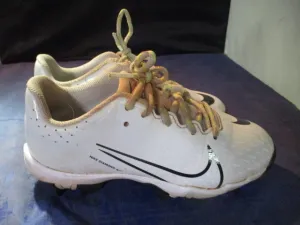 Used Nike Softball Cleats Size 2