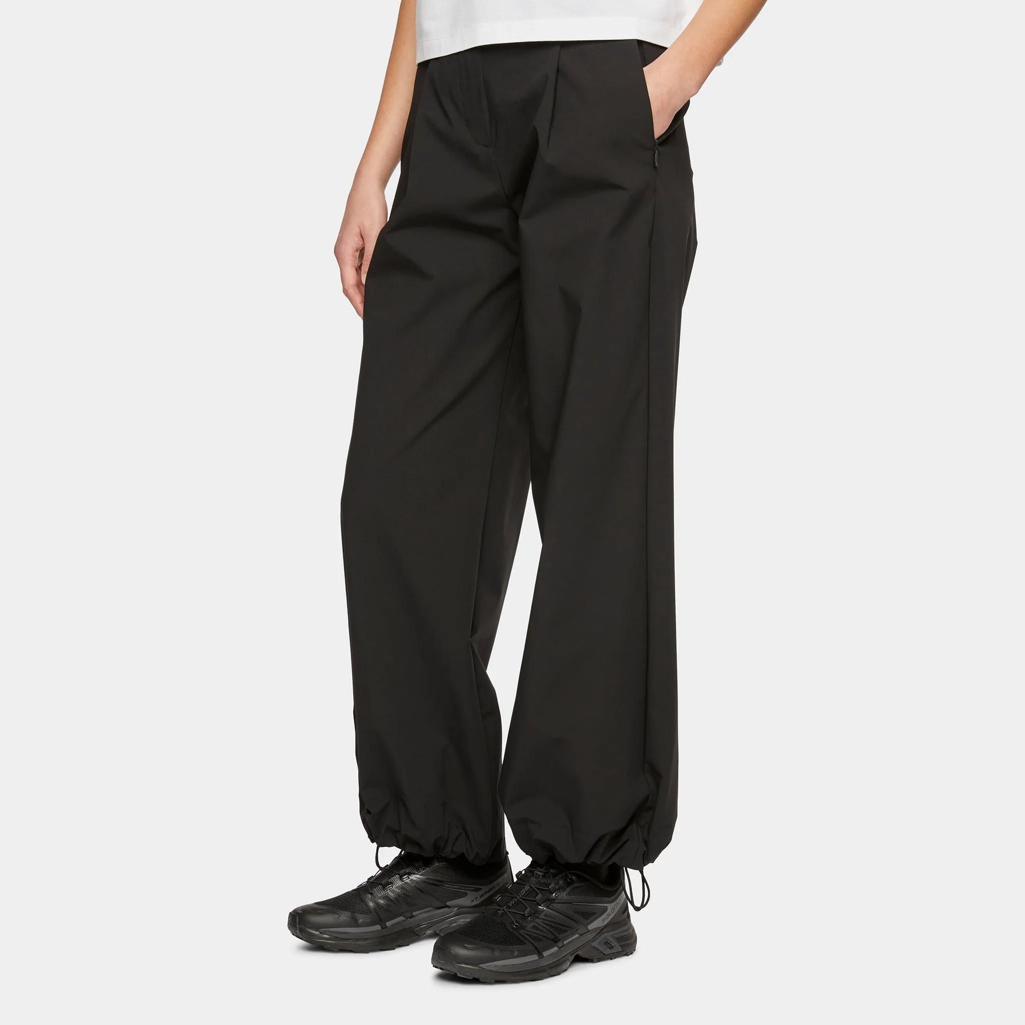 Wide Leg Tech Trouser