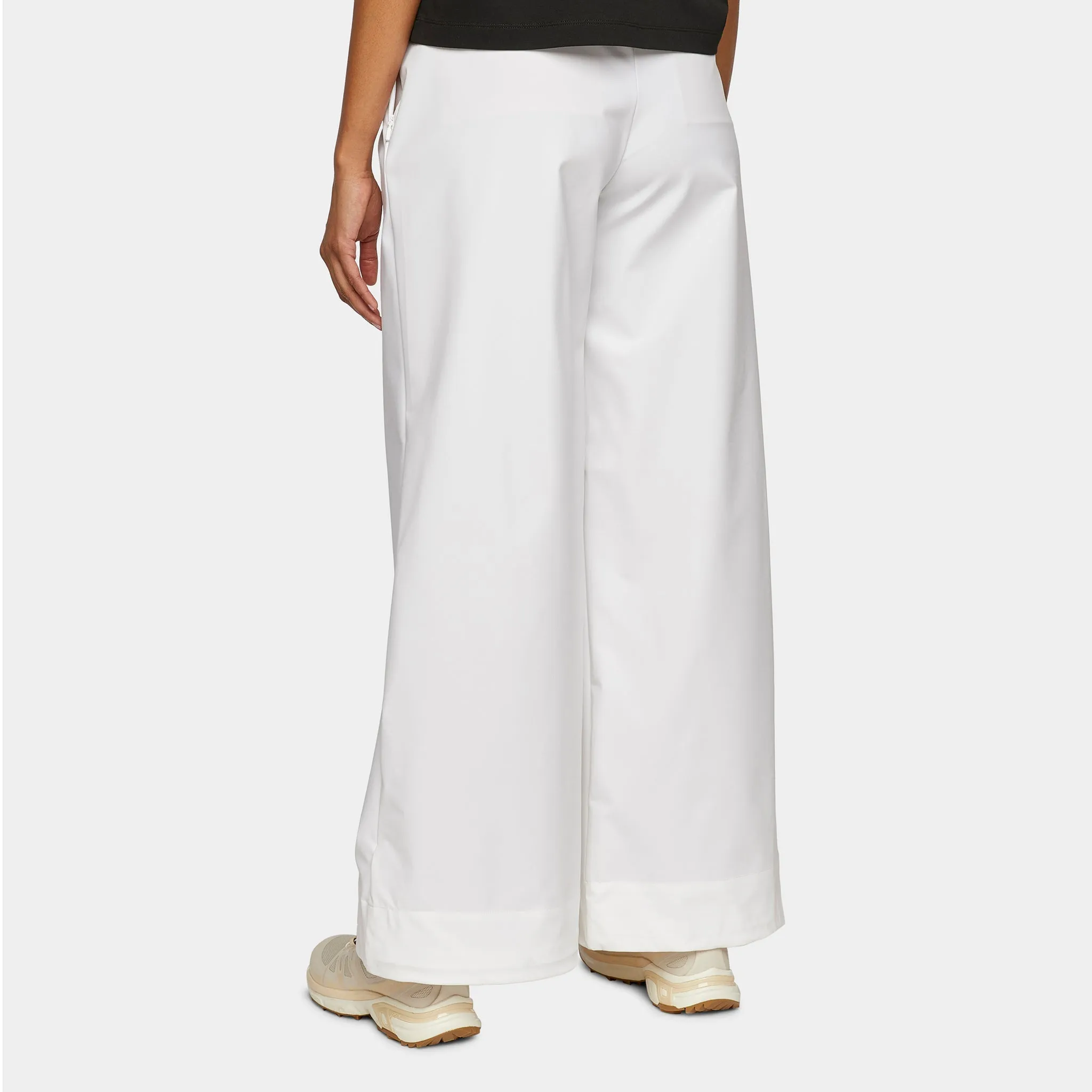 Wide Leg Tech Trouser