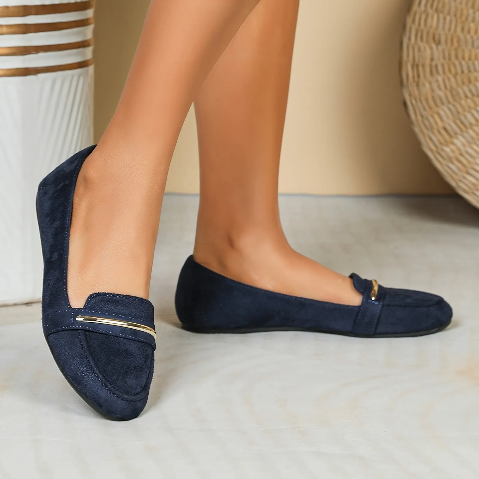 Women's Solid Flat Loafers Comfortable Soft Sole Slip On Walking Casual Penny Loafers